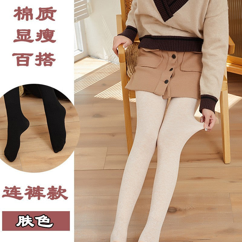 A maternity leggings