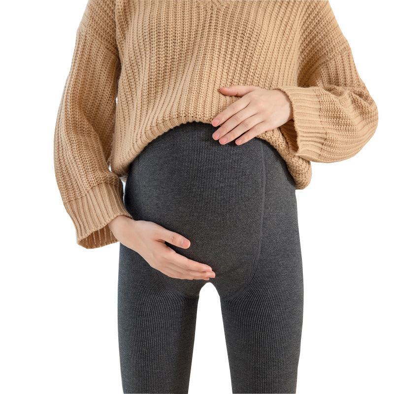 A maternity leggings
