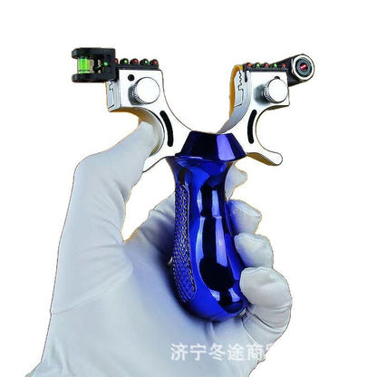 A high-precision new 98K laser aiming outdoor combat free fast pressure slingshot frame