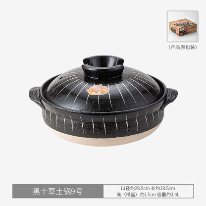 A clay soup pot