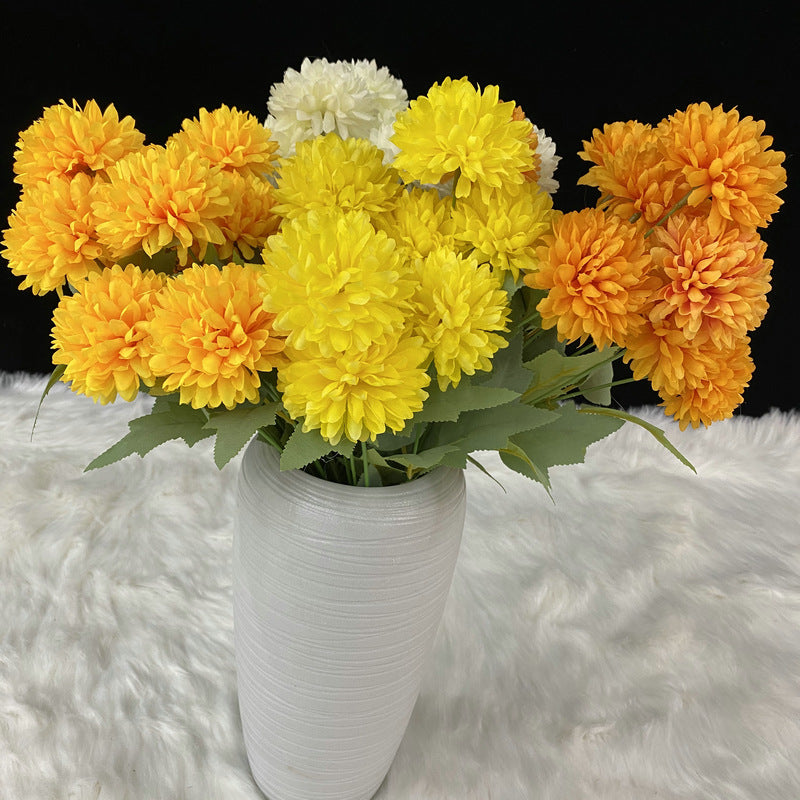 A Regula bouquet 6 heads hydrangea indoor living room dining table dried flower arrangement ornament, simulated bouquet handmade decorative flowers