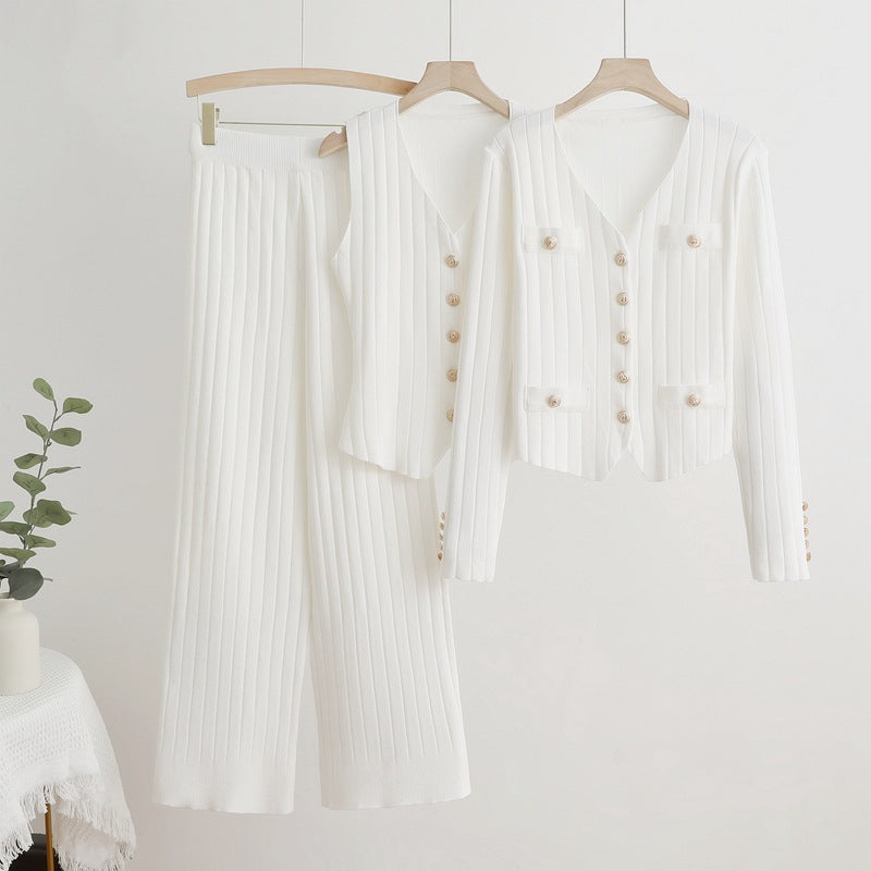 A knitted three-piece set