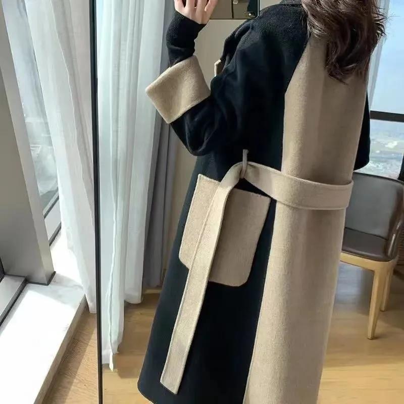 A lady's coat