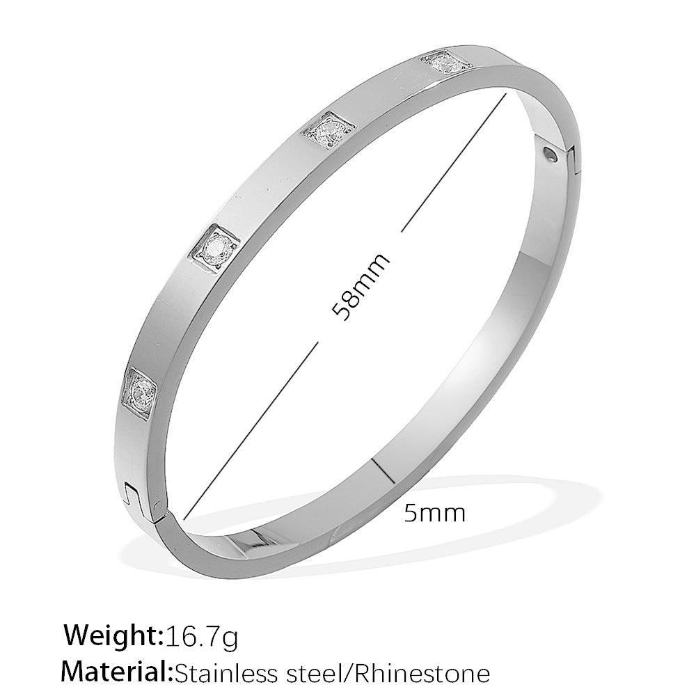 A European and American hot selling ins style titanium steel bracelet hexagram star snap buckle bracelet 18k gold-plated stainless steel zircon bracelet