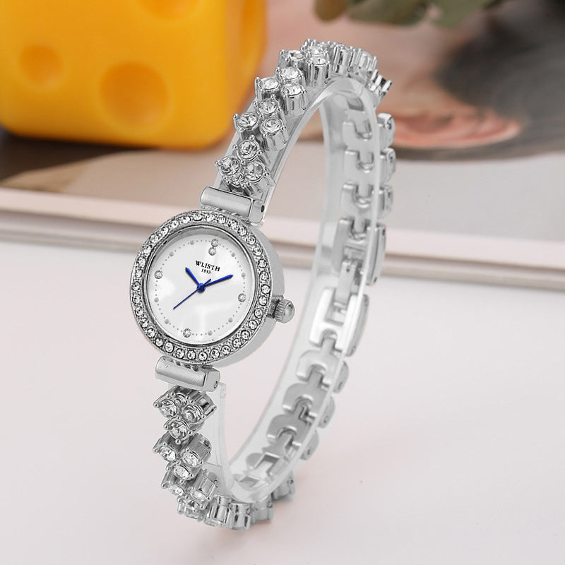 A new diamond bracelet women's watch quartz watch light luxury niche women's watch fashion watch
