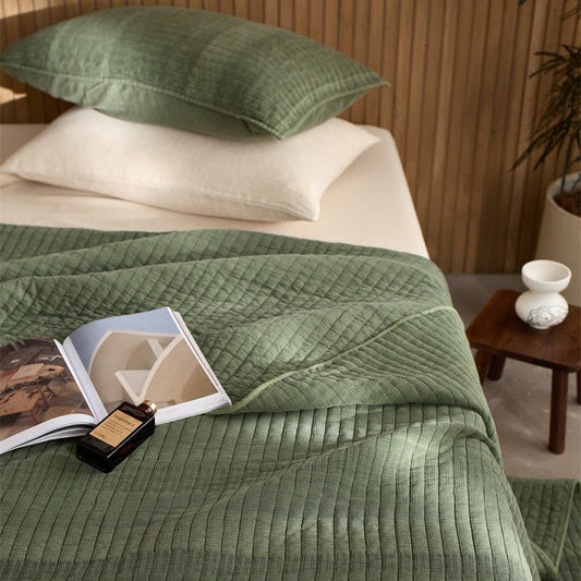 A three-piece set of cotton yarn beds