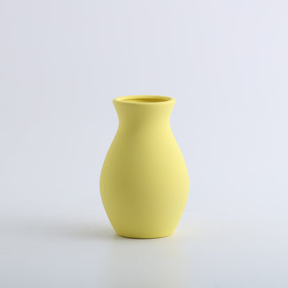 A ceramic vase decorative ornament
