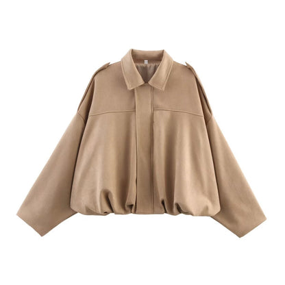 A lady long sleeves