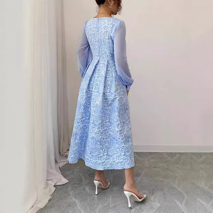 A square neck chiffon long-sleeved dress