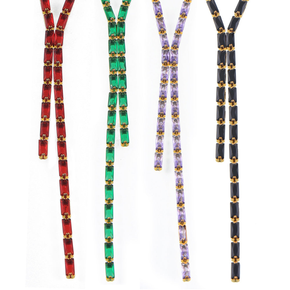 A necklace jewelry