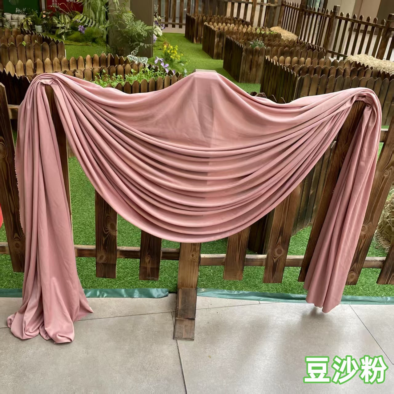 A background cloth