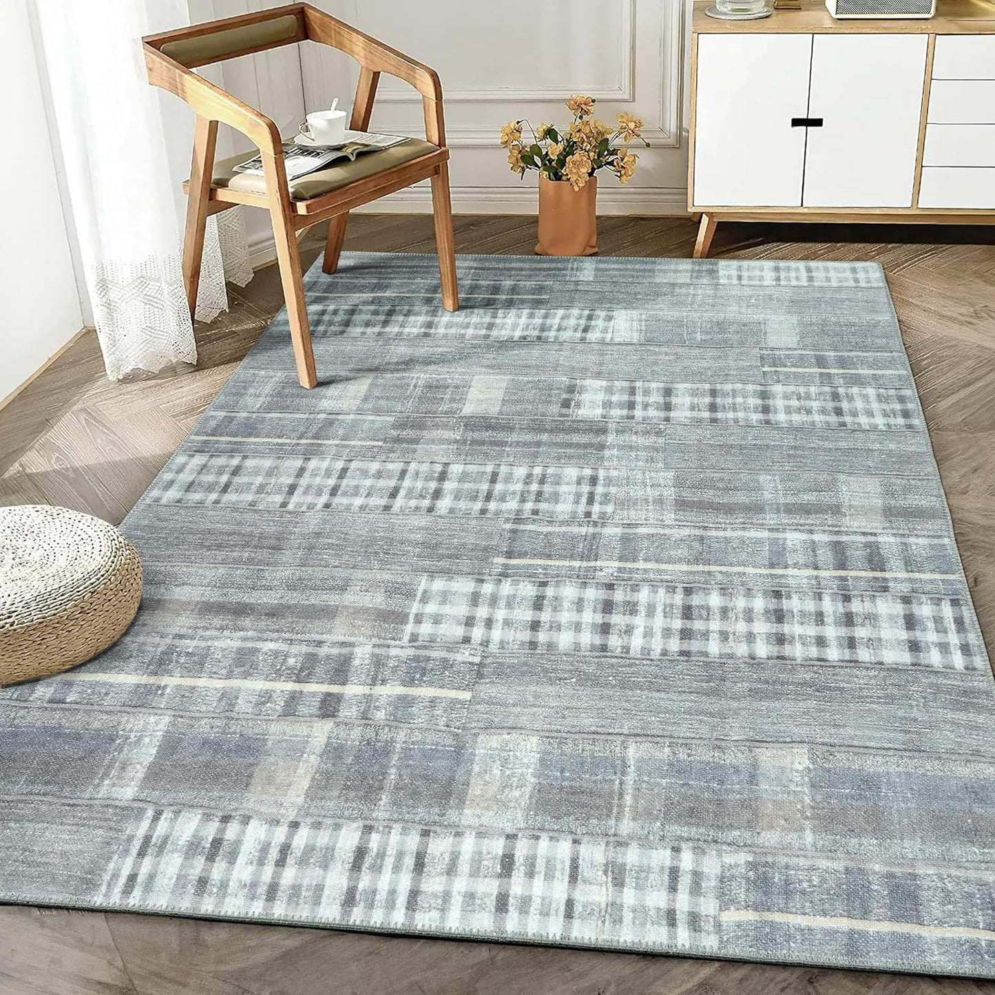 A carpet floor mat