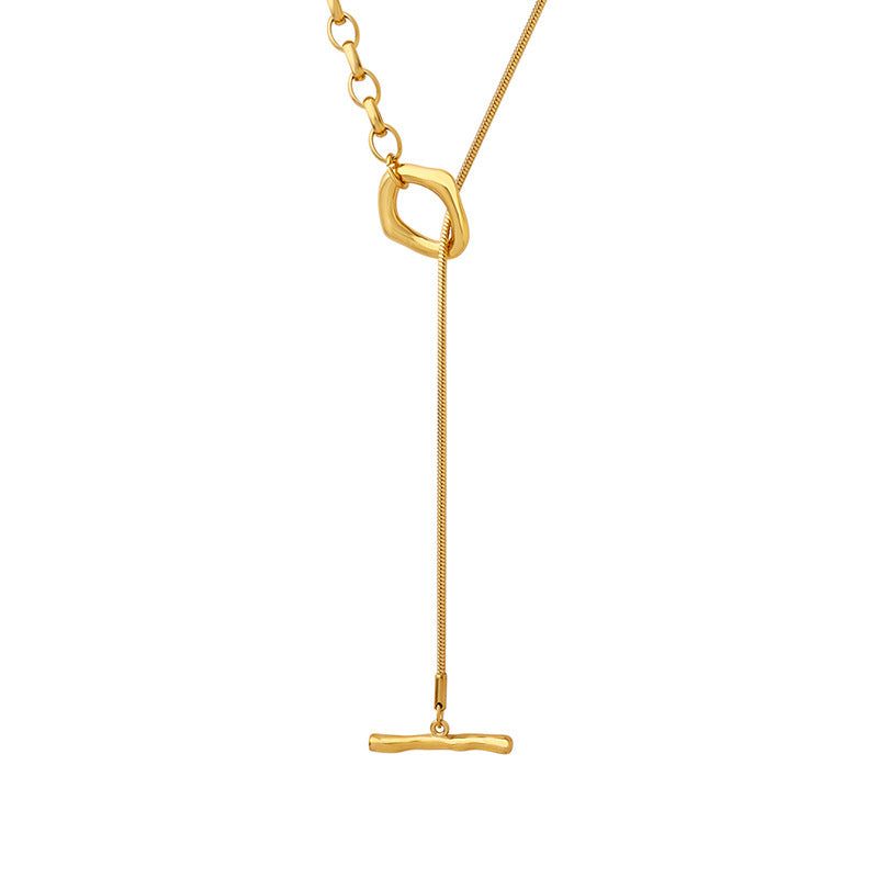 A necklace jewelry