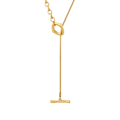 A necklace jewelry
