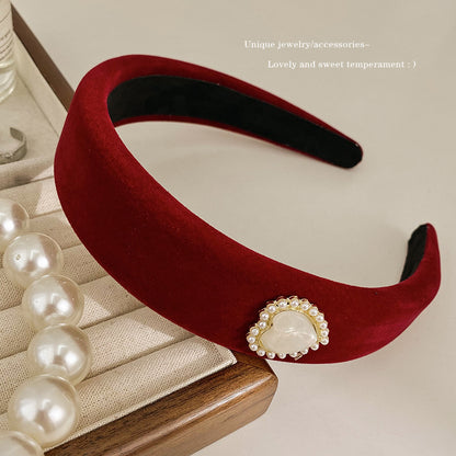 A winter new year retro red velvet headband female Internet celebrity pressure hair wide edge hair accessories high cranium simple temperament headband