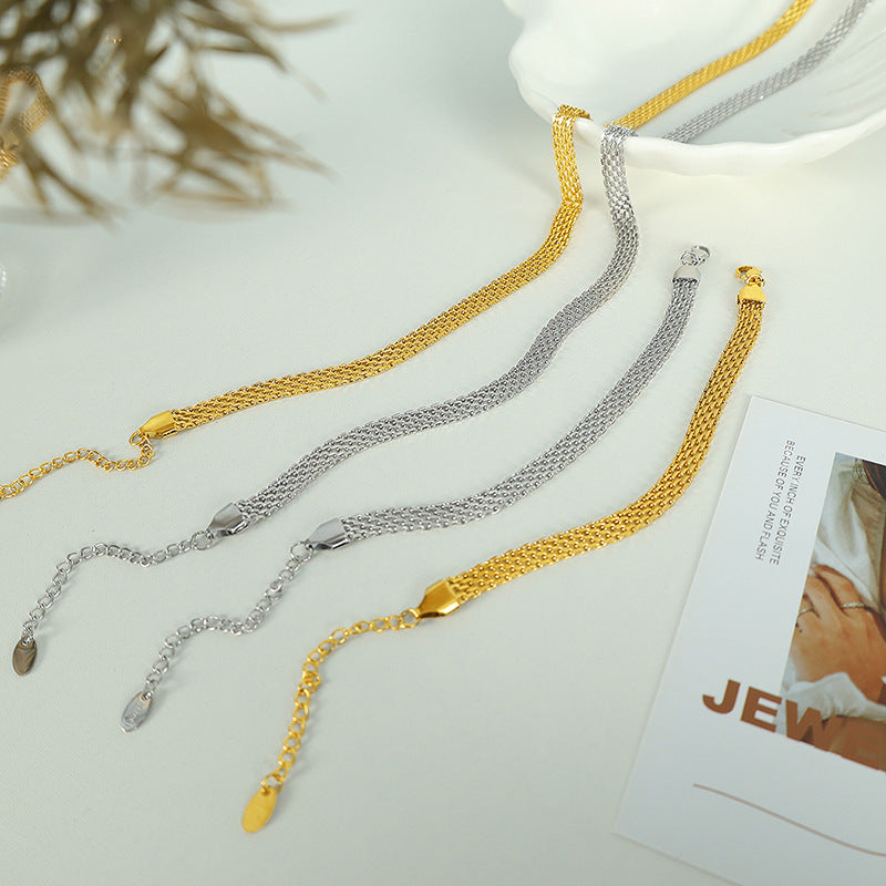 A European and American simple hollow wide necklace bracelet set ins trendy mesh clavicle chain titanium steel color retention advanced versatile