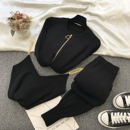 A women's set three-piece set