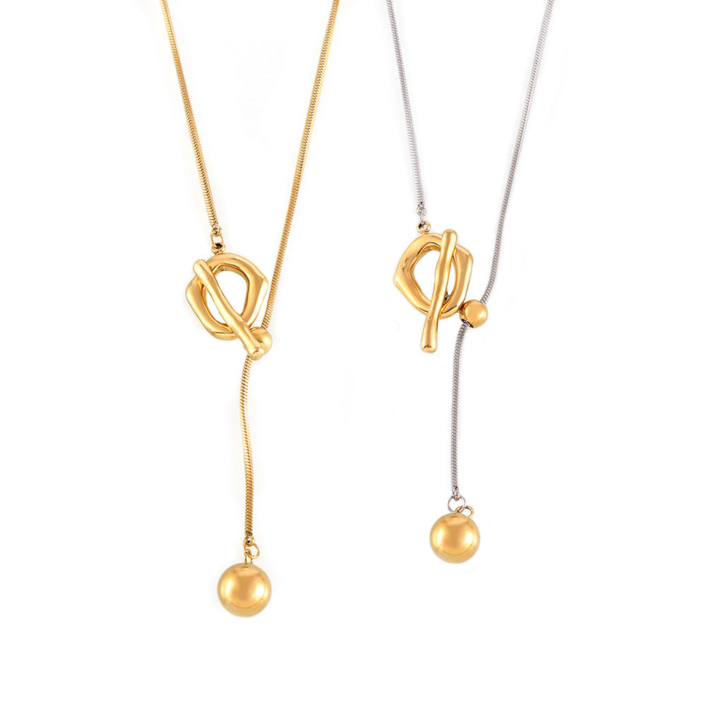 A necklace jewelry