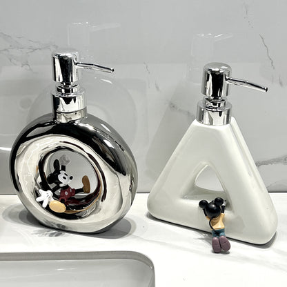 A ceramic pressing bottle