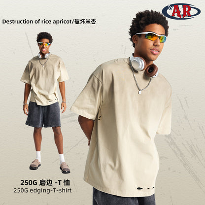 A  Loose Short Sleeve T-Shirt