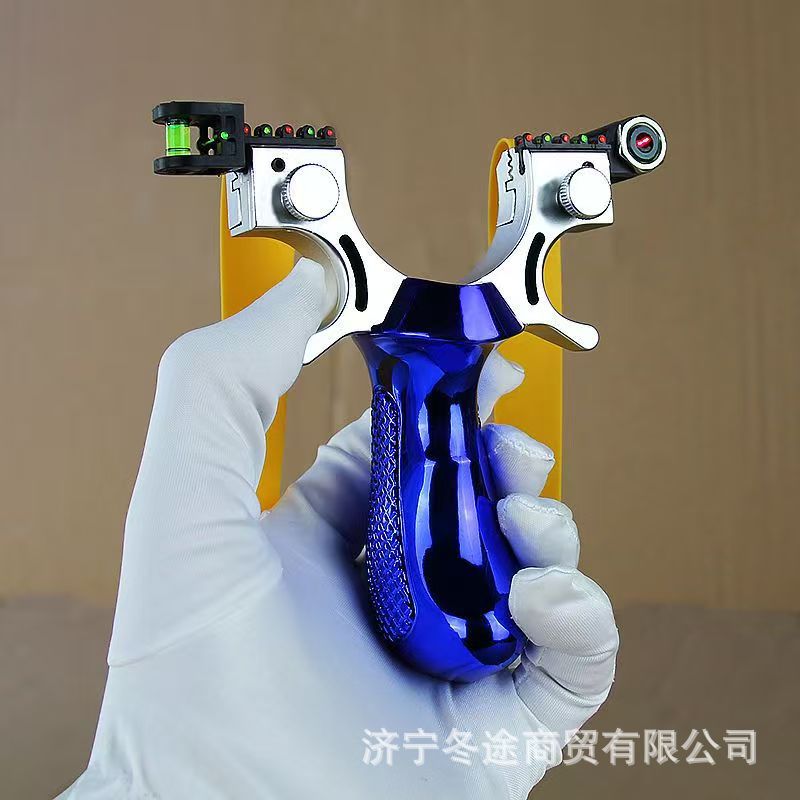 A high-precision new 98K laser aiming outdoor combat free fast pressure slingshot frame
