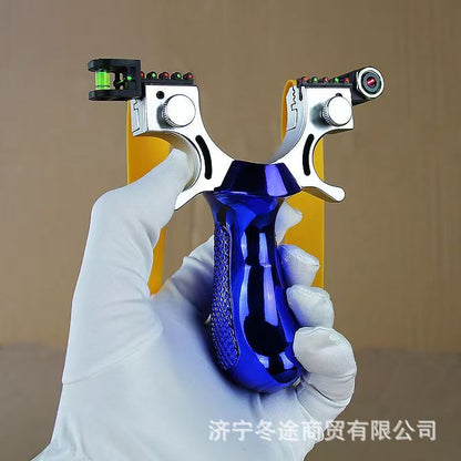 A high-precision new 98K laser aiming outdoor combat free fast pressure slingshot frame