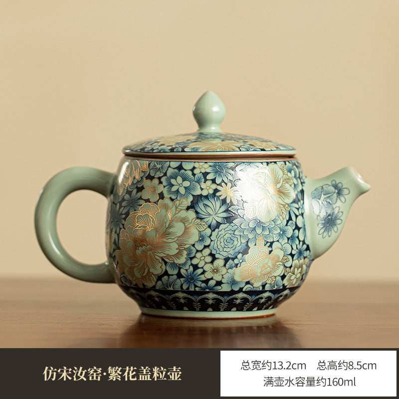 A teapot tea