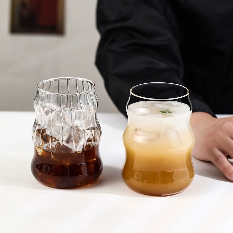 A cloud cup ins wind coffee glass cup spiral stripe straw cup high borosilicate glass