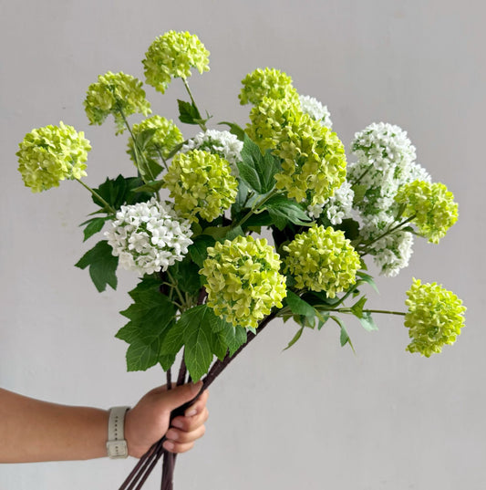 A simulated flower wood hydrangea snowball small hydrangea home wedding outdoor landscaping model room decoration flower arrangement fake flower wholesale