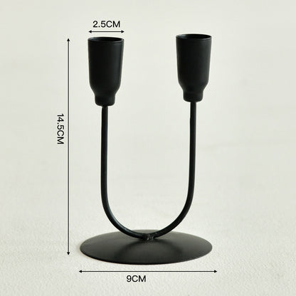 A new wrought iron U-shaped double-ended metal candle holder, dining table, candle ware, Nordic simple light luxury decorative ornament