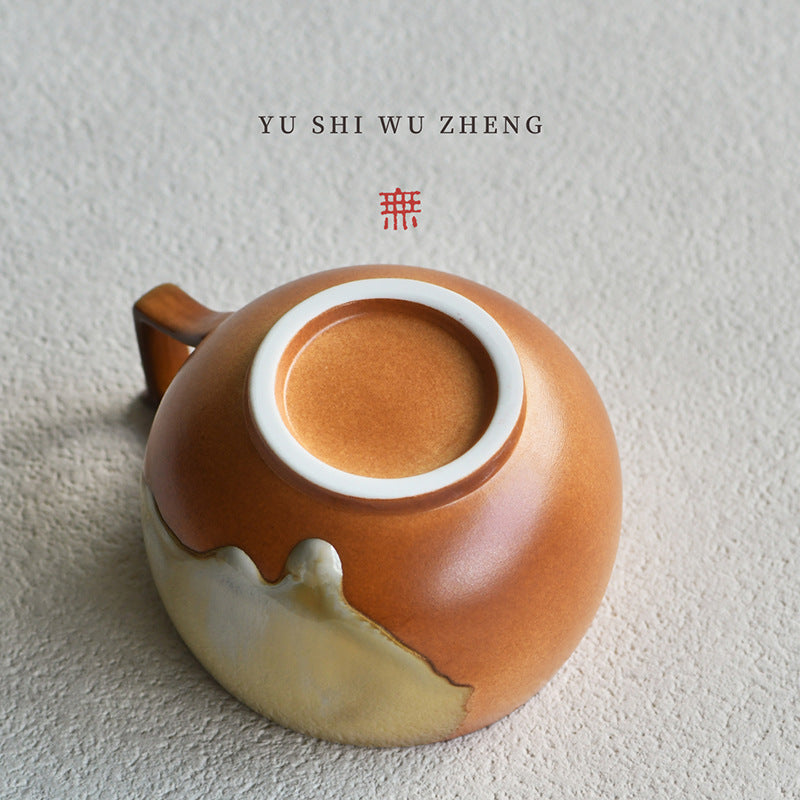 A creative upturned ear big belly coffee cup