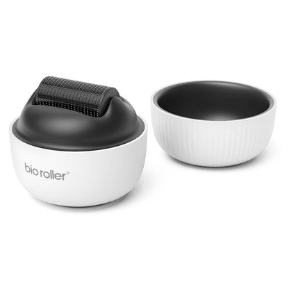 A bio roller G4 portable roller microneedle hair growth beard 1200 needle manual roller