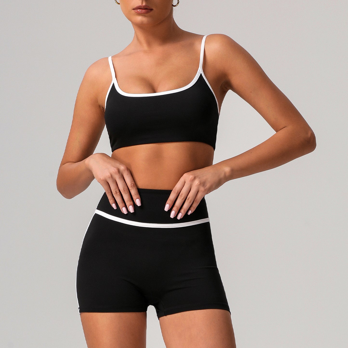 A sports suit women's contrasting colors, beautiful back, tight body, nude yoga suit, running fitness yoga suit