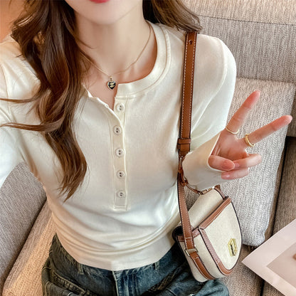 A long-sleeved top