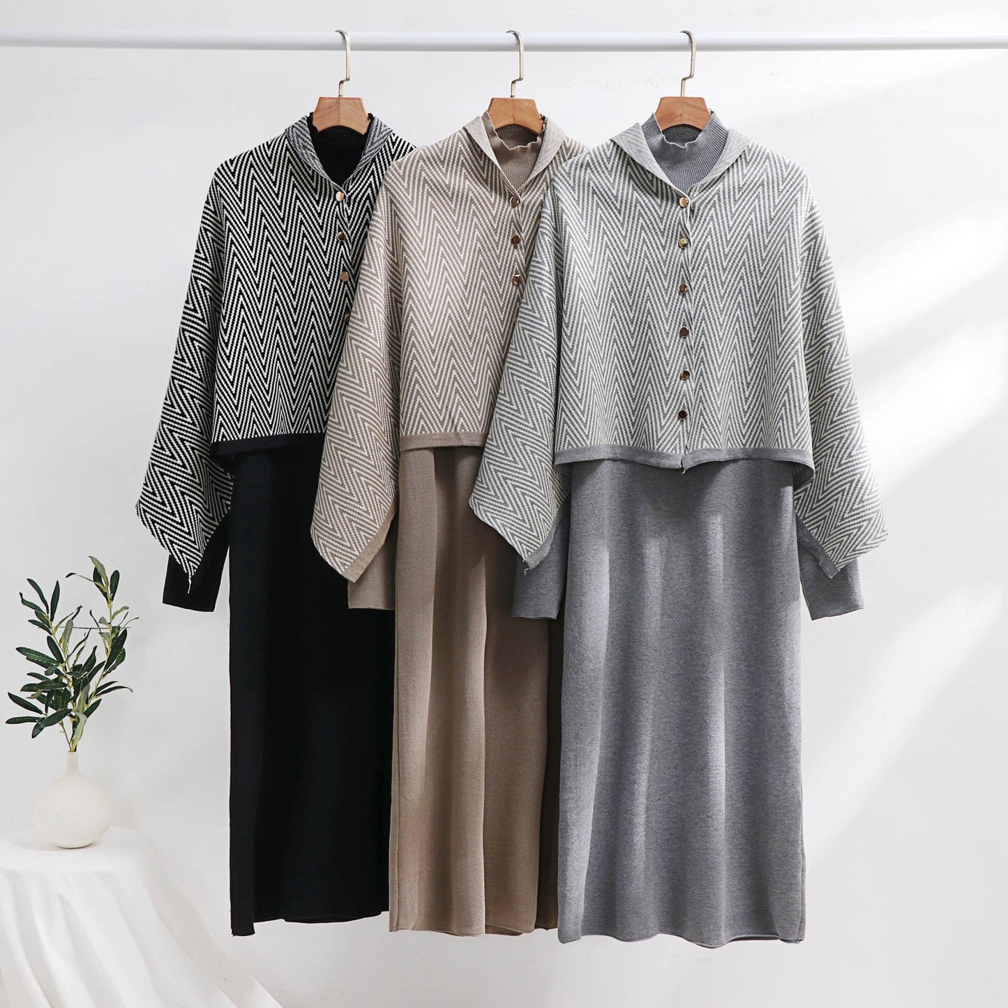 A long-sleeved dress shawl jacket two-piece set