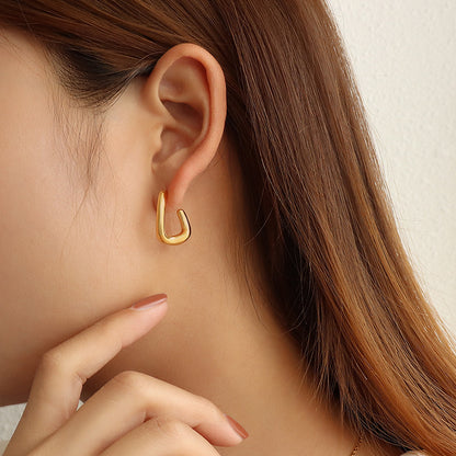 A stud earrings jewelry