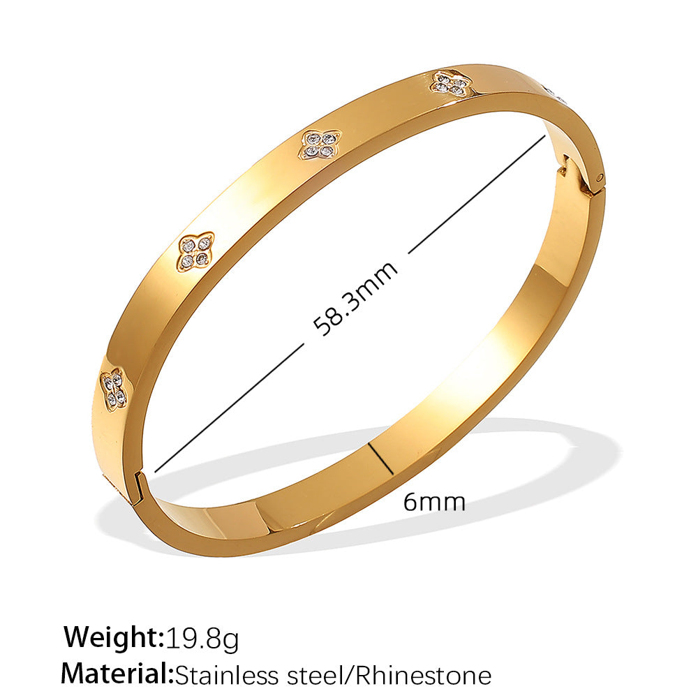 A European and American hot selling ins style titanium steel bracelet hexagram star snap buckle bracelet 18k gold-plated stainless steel zircon bracelet