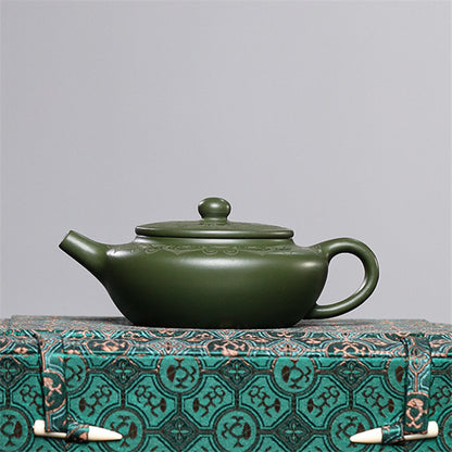 A  handmade teapot tea