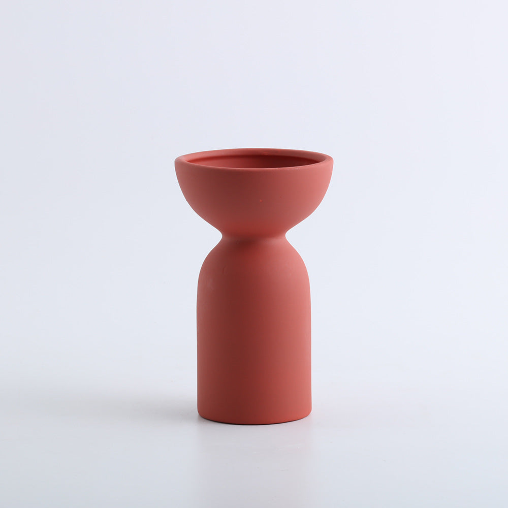 A ceramic vase decorative ornament