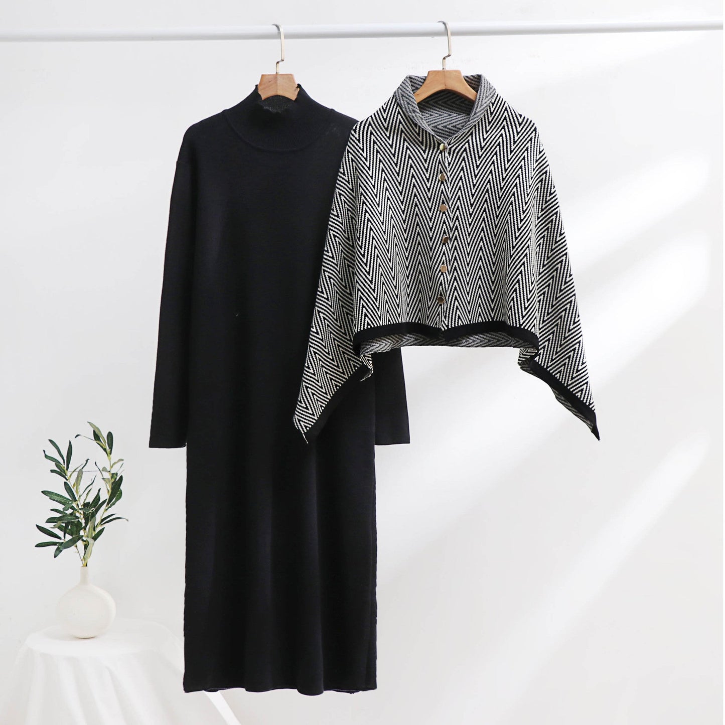 A long-sleeved dress shawl jacket two-piece set