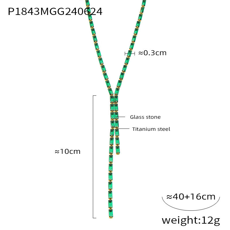 A necklace jewelry