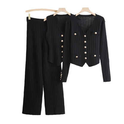A knitted three-piece set