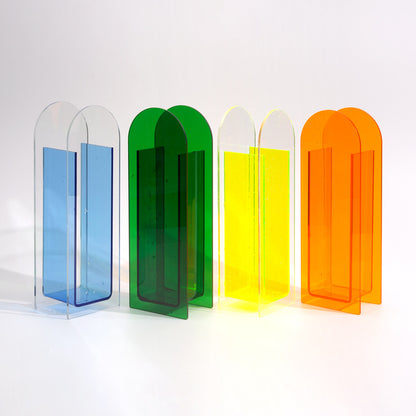 A acrylic vase ornament
