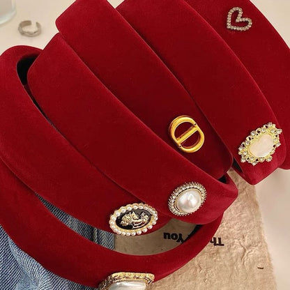 A new autumn and winter red velvet headband retro female Internet celebrity pressure hair wide edge high skull top hair accessories simple temperament headband