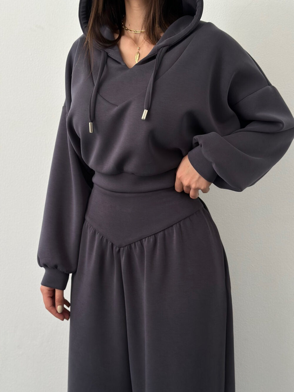 A long sleeve casual suit