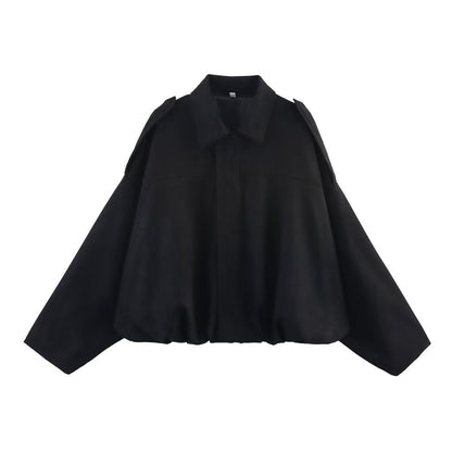 A lady long sleeves