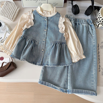 A children's set three-piece set
