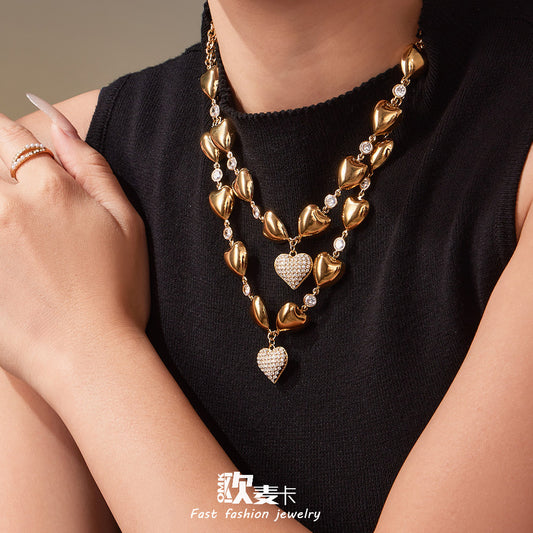A necklace jewelry