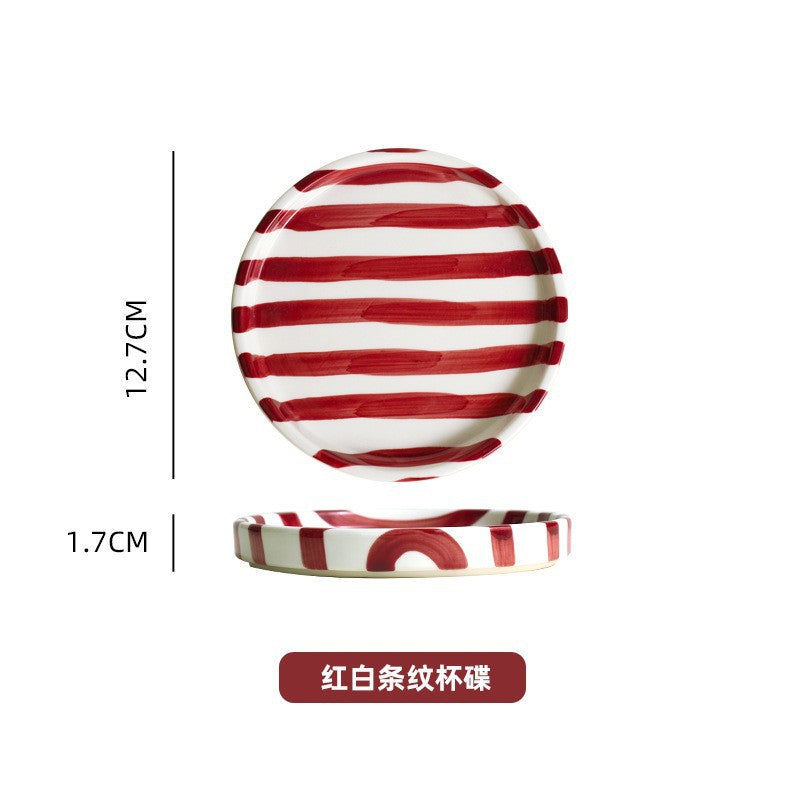 طقم فنجان وصحن قهوة عتيق الطراز، مرسوم يدويًا على الطراز الاسكندنافي 