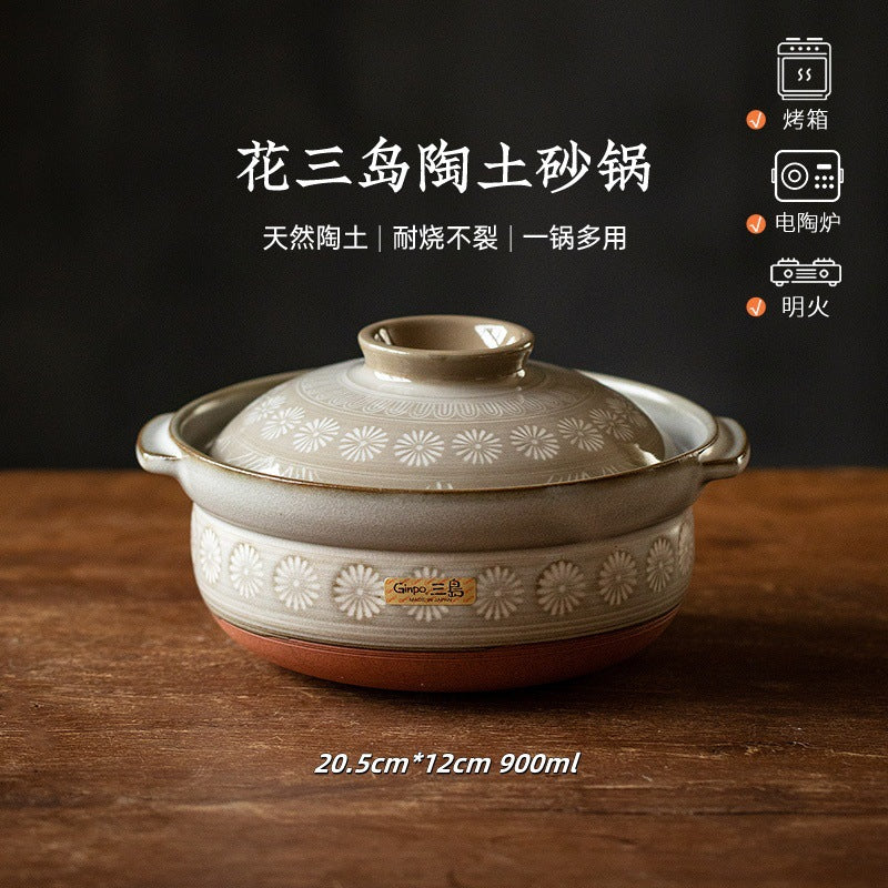 A clay soup pot